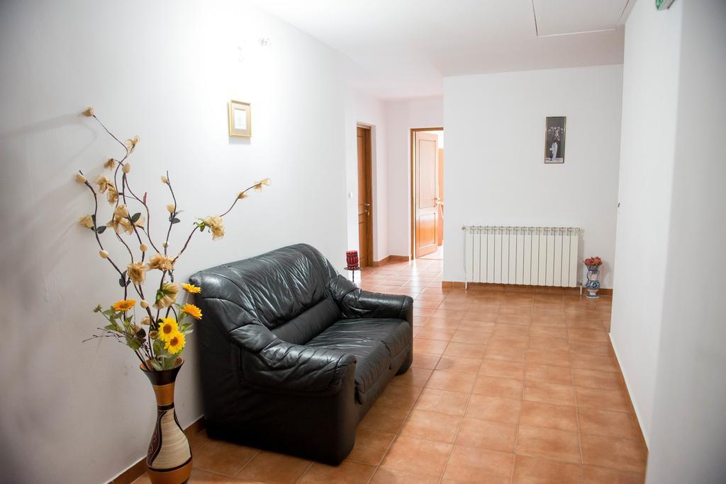 Casa Andreea Otel Sucevita Dış mekan fotoğraf